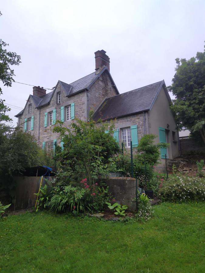 Une Suite Au Jardin Hyenville Exteriör bild